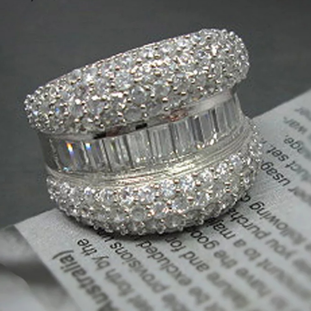 High quality Ring for women Negotiable price